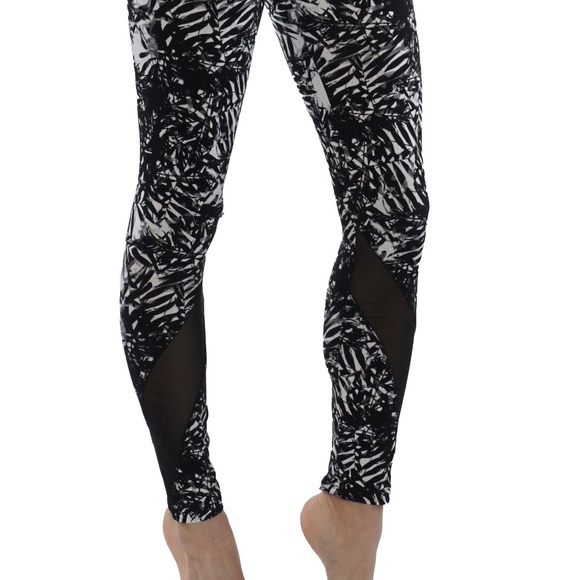 Super soft Leggings with mesh 16-06 - Picture 2 of 4